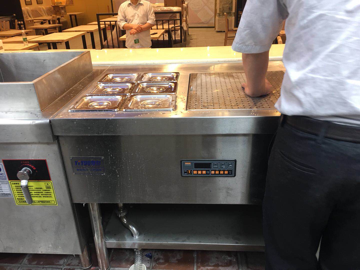 中央廚房設備簡介